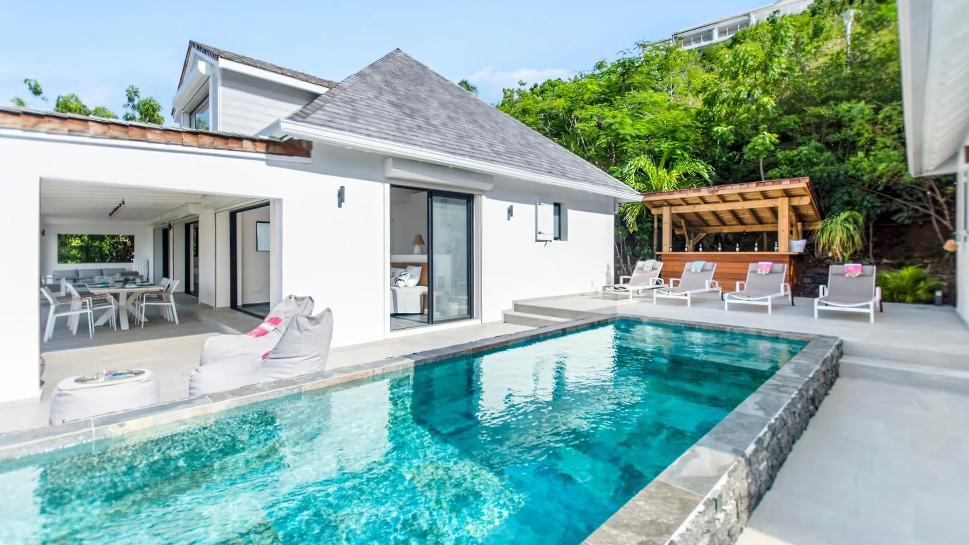 Villa Prestigieuse Avec Vue Spectaculaire Sur L Anse Marcel Sint Maarten
