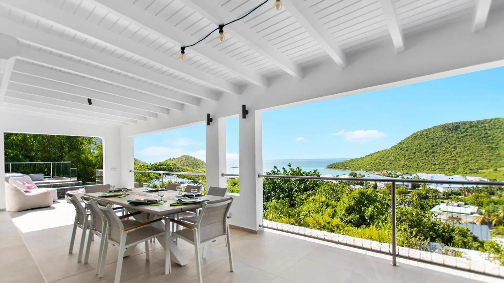 Villa Prestigieuse Avec Vue Spectaculaire Sur L Anse Marcel